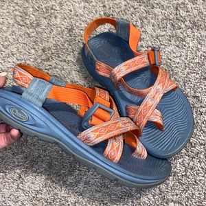 Chacos size 6 Z/1 cloud